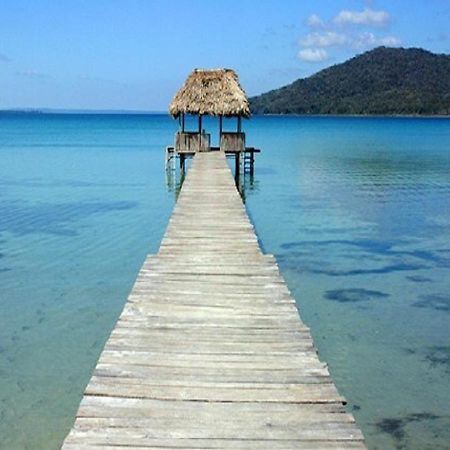 Hotel Y Restaurante El Muelle Ел Ремате Екстериор снимка